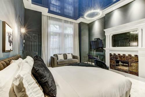 Hostal Room In Bb - Queen Studio Room Downtown Musees Montreal