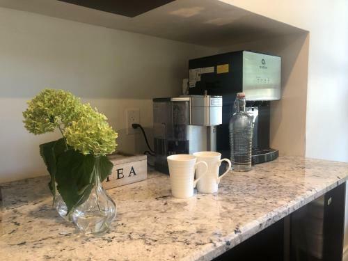 Bed & Breakfast Harrogate House Inn, Circa 1818