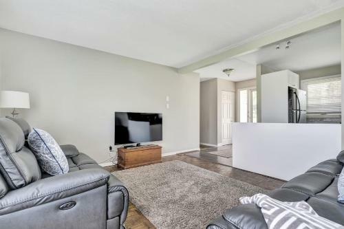 Beautifully Decorated, Bright And Sunny Bungalow