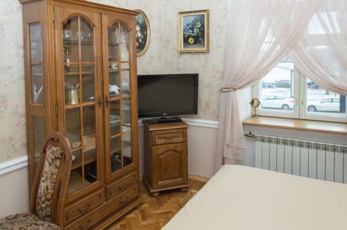 Hostal View On Neva