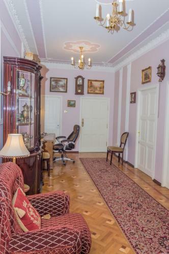 Hostal View On Neva