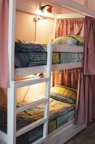 Dom Hostel