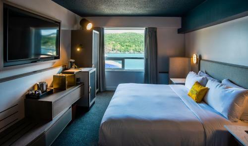 Hotel Doubletree By Hilton St. John's Harbourview