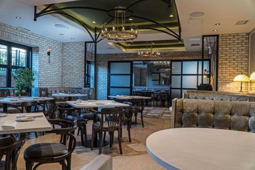 The Insignia Hotel