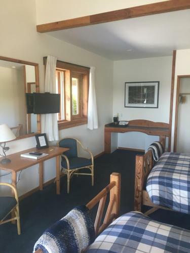 Bed & Breakfast Arbutus Cove Guesthouse