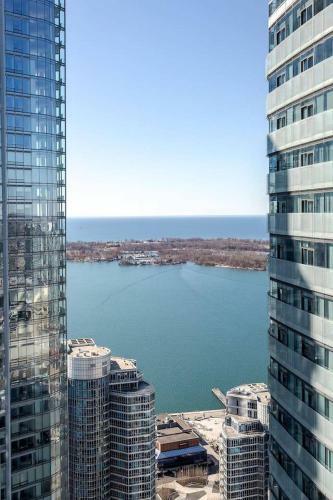 Apartamento Sleek Downtown Gem: Panoramic Views!