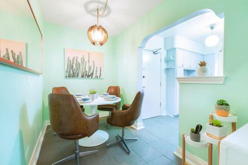 Apartamento Chic Apt Bet Eglinton W And St Clair W Stations!
