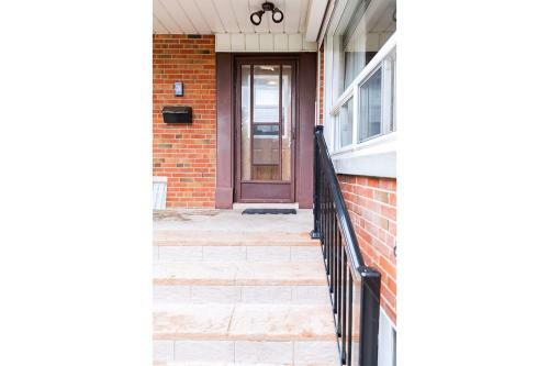 Apartamento Chic Apt Bet Eglinton W And St Clair W Stations!