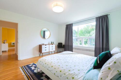 Apartamento Chic Apt Bet Eglinton W And St Clair W Stations!