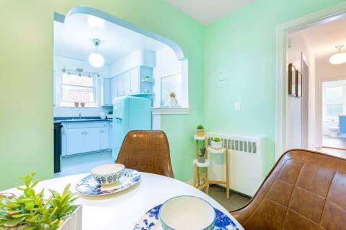Apartamento Chic Apt Bet Eglinton W And St Clair W Stations!