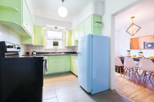 Apartamento Delightful Apt Bet Eglinton & St Clair W Stations!