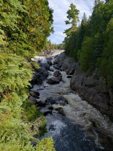Lodge High Falls Motel & Cabins