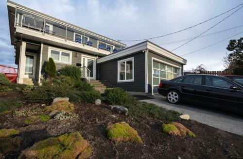 *10 Mile Point Stunning Oceanfront