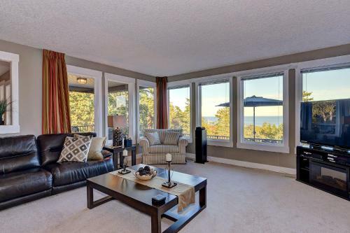 Arbutus Hill