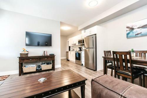 New 2 Bedroom Sulte