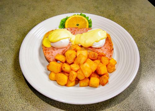 Canad Inns Destination Centre Club Regent Casino Hotel
