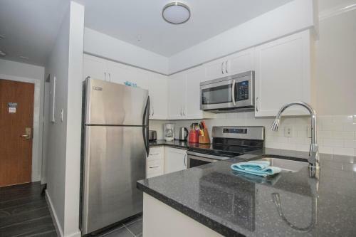 Great Location With Pool And Hot Tub By Harmony Whistler