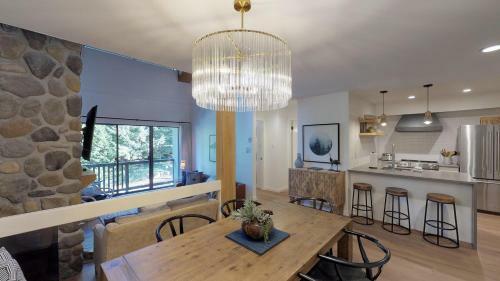 Luxury Townhome In A Prime Location By Harmony Whistler