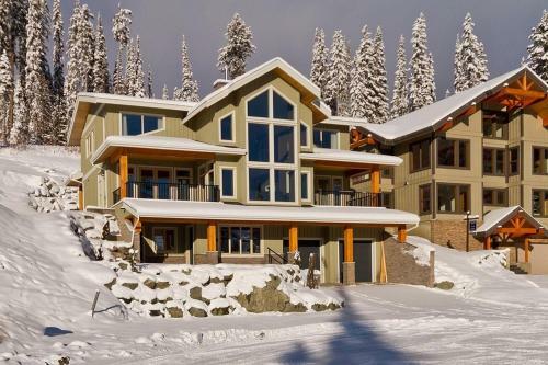 Peaks Retreat + Suite By Bear Country