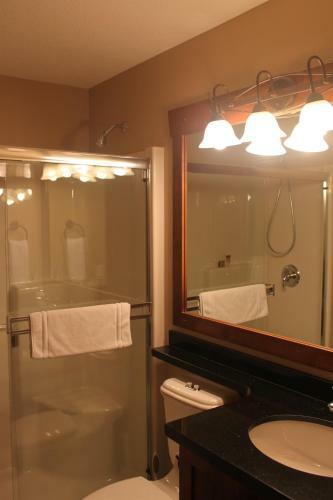 Discovery's Woodhaven 8 In Sun Peaks