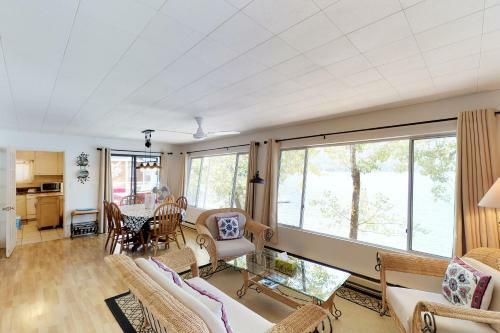 Bayside Retreat