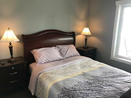 Bed & Breakfast Lake And Bridge View Vacation Home
