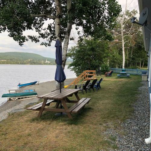 Domaine Bleu Sur Le Lac Poh�n�gamook