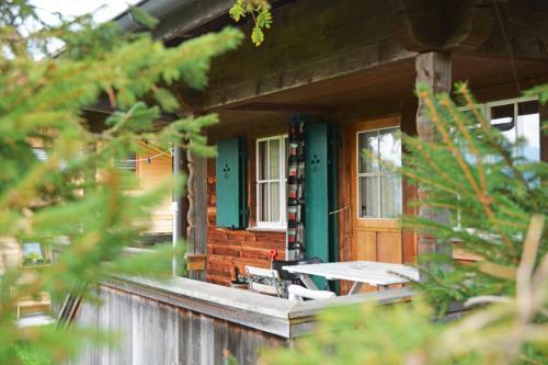 Traditionelles Chalet Sch�rmtanne