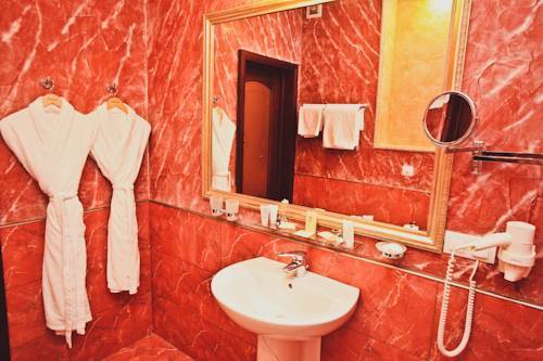 Happy Pushkin Hotel
