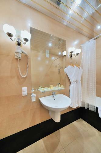 Happy Pushkin Hotel