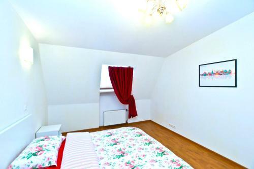 La Casa Di Bury Apartments 2