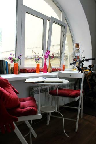 Online Hostel