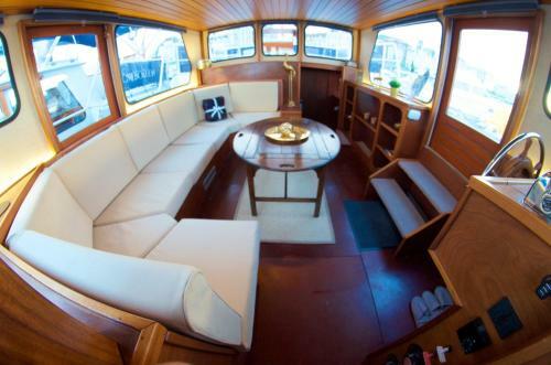 Homeboat-bateau H�tel