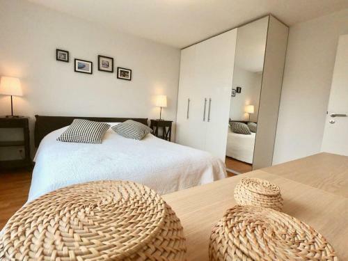 Spacious And Bright 2 Bedroom Apartment With Terrace