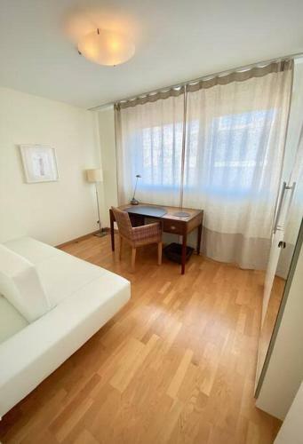 Apartamento Good Location, Spacious, Comfortable And Bright!!