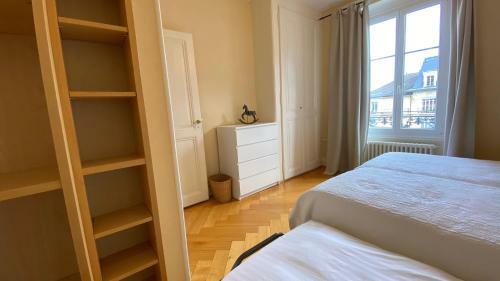 Apartamento Bright, Classic And Elegant, Close To Train Station