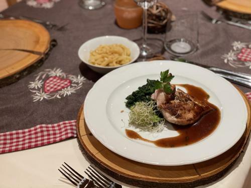 Arlos - Hotel - Restaurant - Bar
