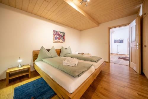 Apartamento Chasa Curtin 17