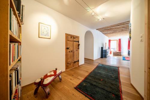Apartamento Chasa Curtin 17
