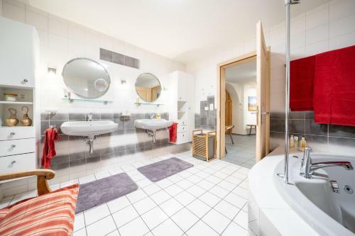 Apartamento Chasa Curtin 17