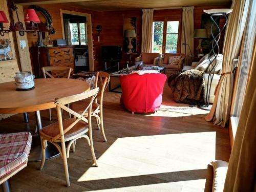 Villa Gorgeous And Spacious Chalet Near The Center