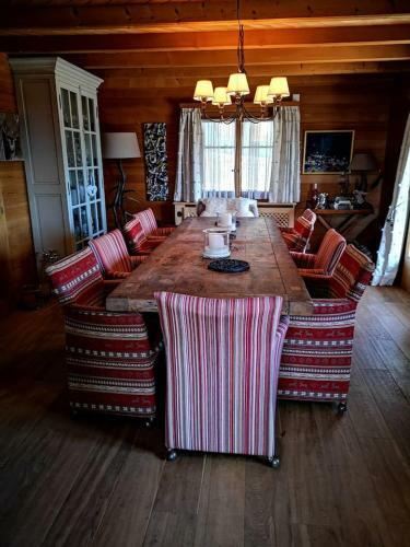 Villa Gorgeous And Spacious Chalet Near The Center