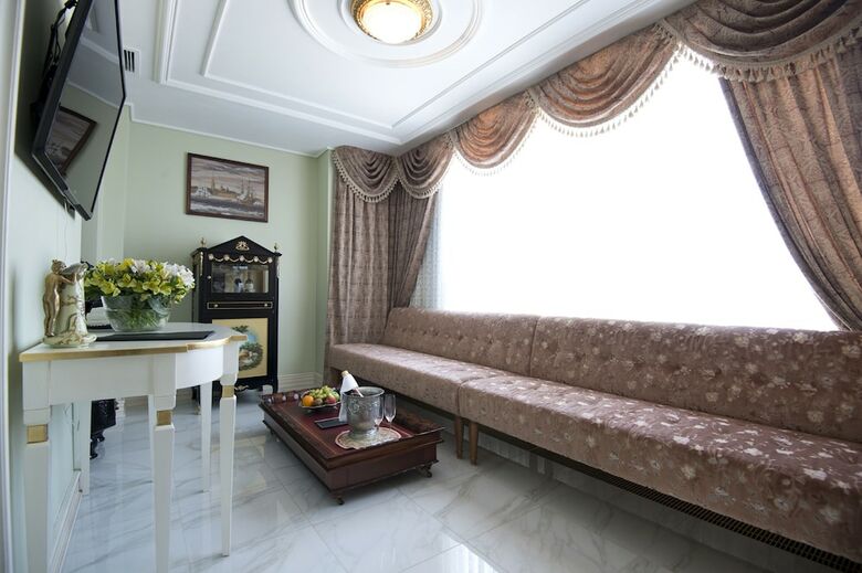 Trezzini Palace Hotel