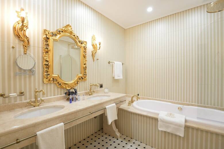 Trezzini Palace Hotel