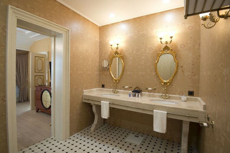 Trezzini Palace Hotel