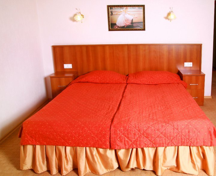 City Hotel Comfitel