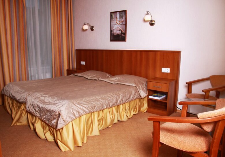 City Hotel Comfitel