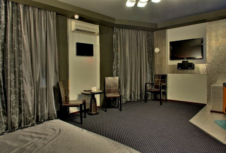 Alex Hotel On Dybenko