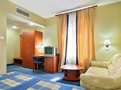 Cameo Hotel