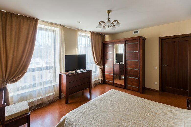 Sharf Hotel